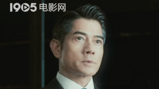 拥有完美身材的小姐
